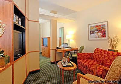 Fairfield & Hotel